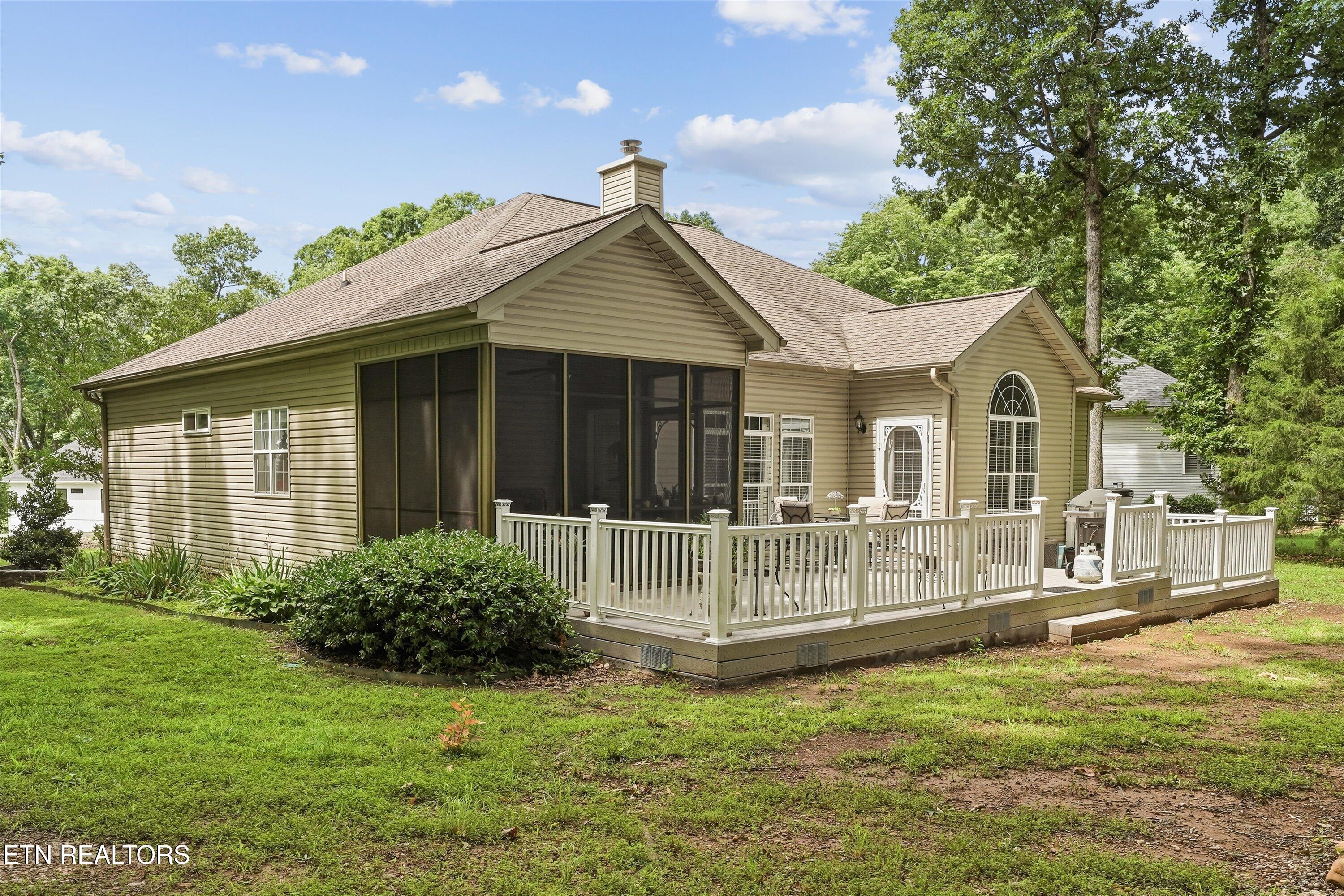 127 Kawatuska Way Loudon TN 37774