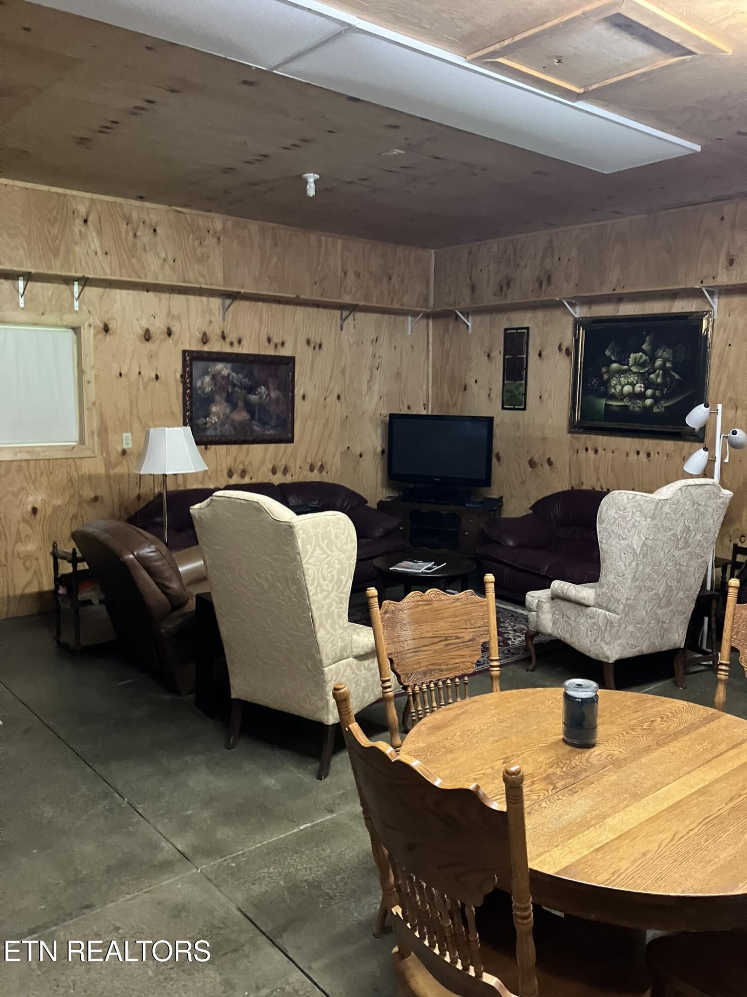 381 Lakewood Drive Jamestown TN 38556