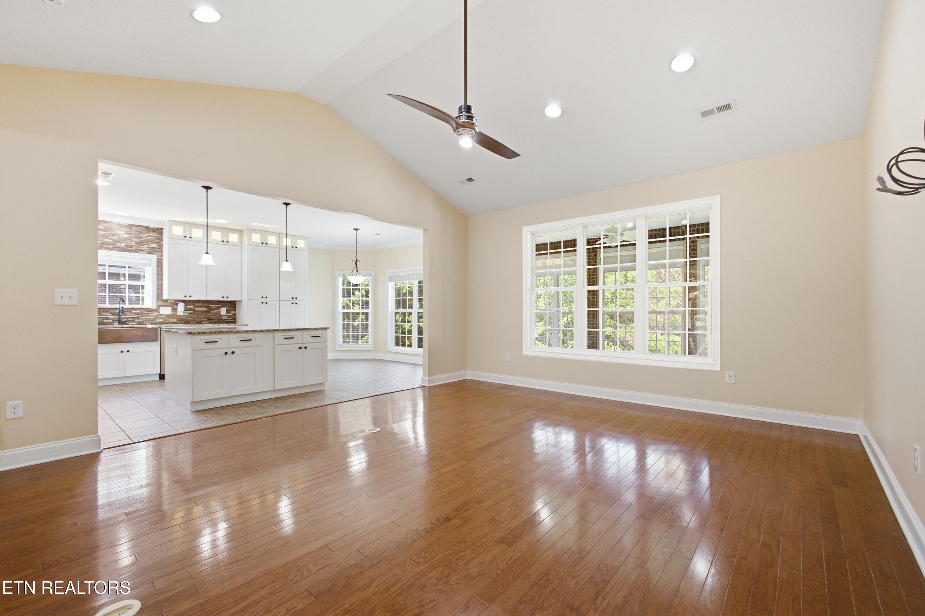 113 Meridian Way Clinton TN 37716