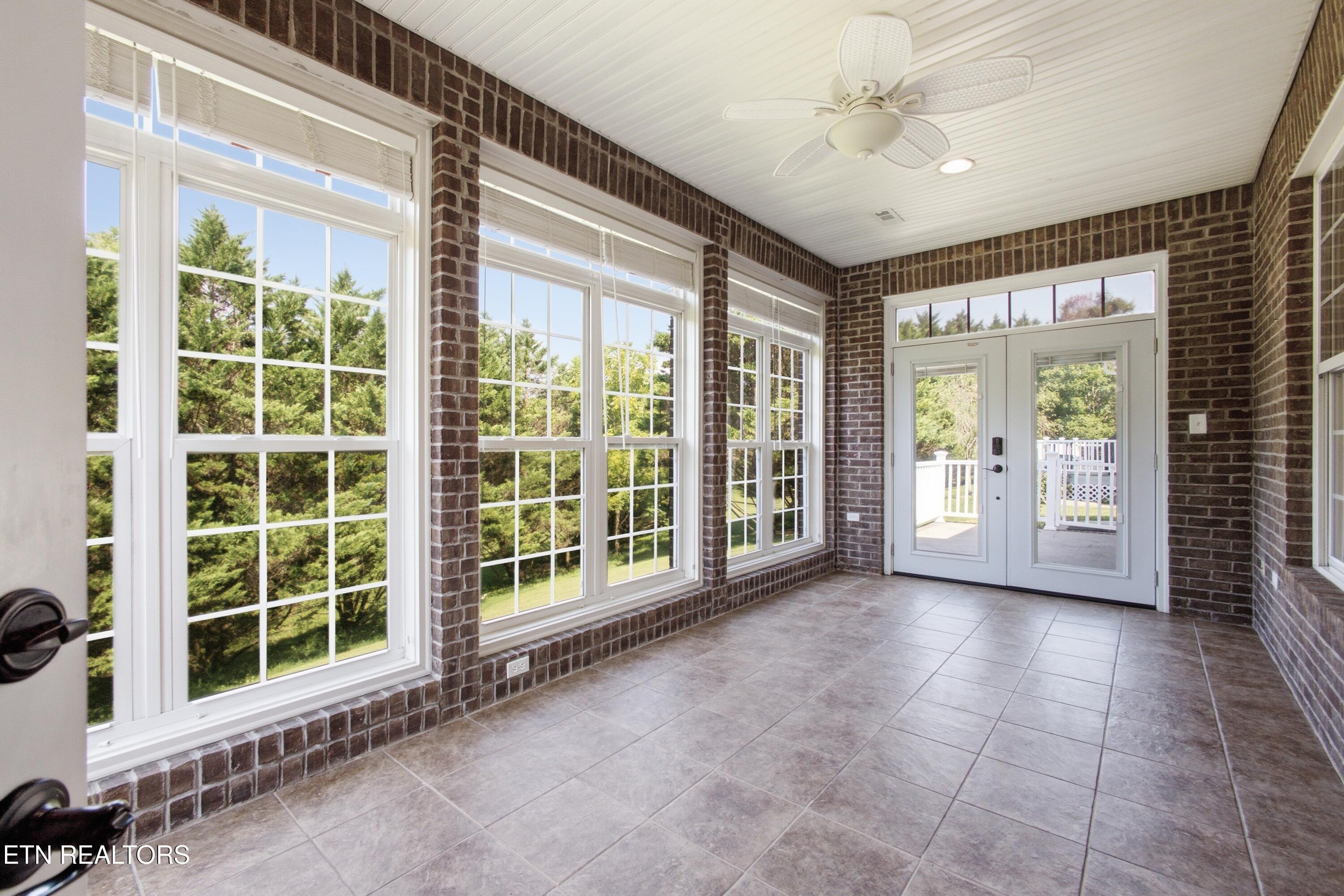 113 Meridian Way Clinton TN 37716