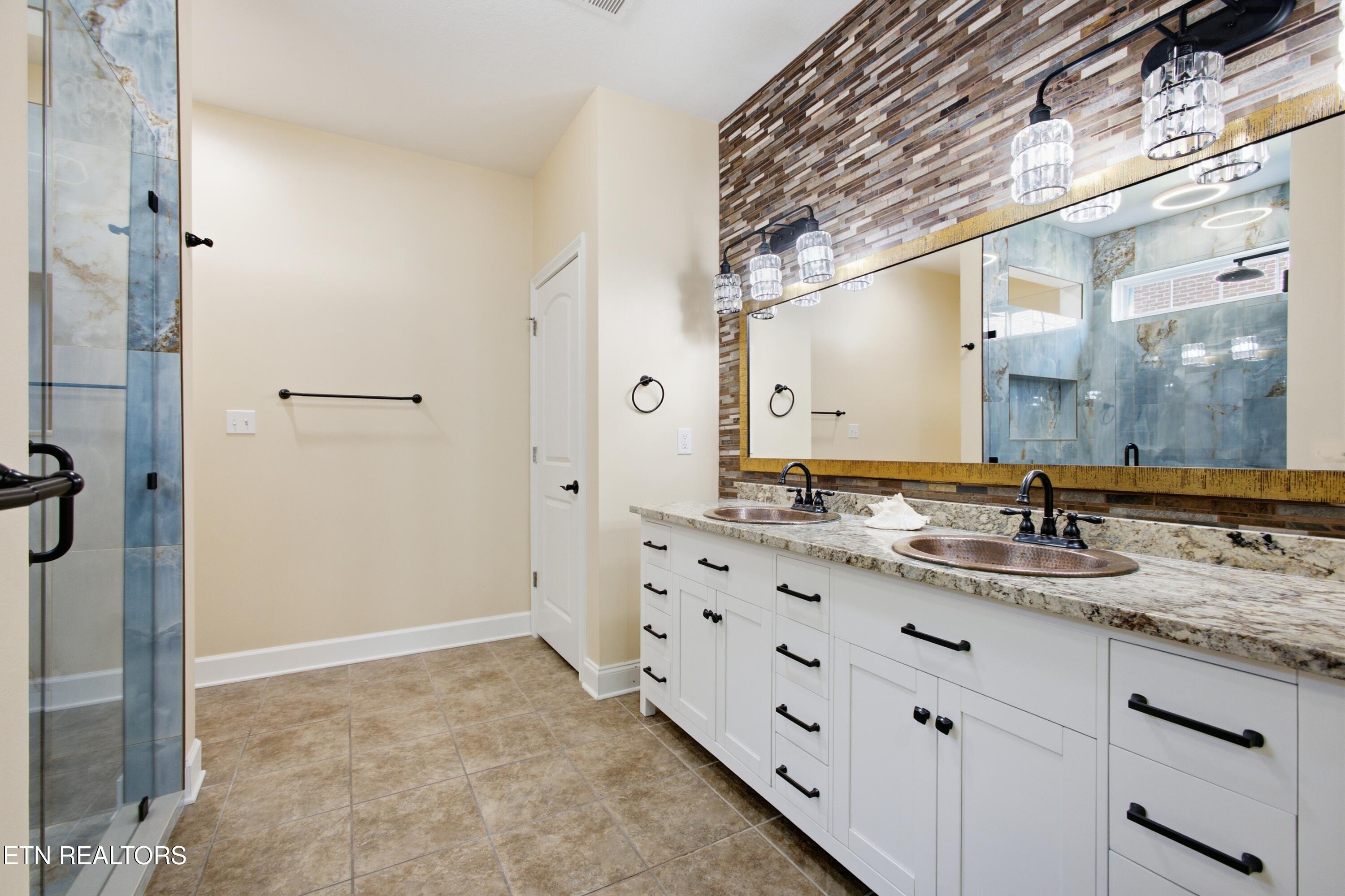 113 Meridian Way Clinton TN 37716