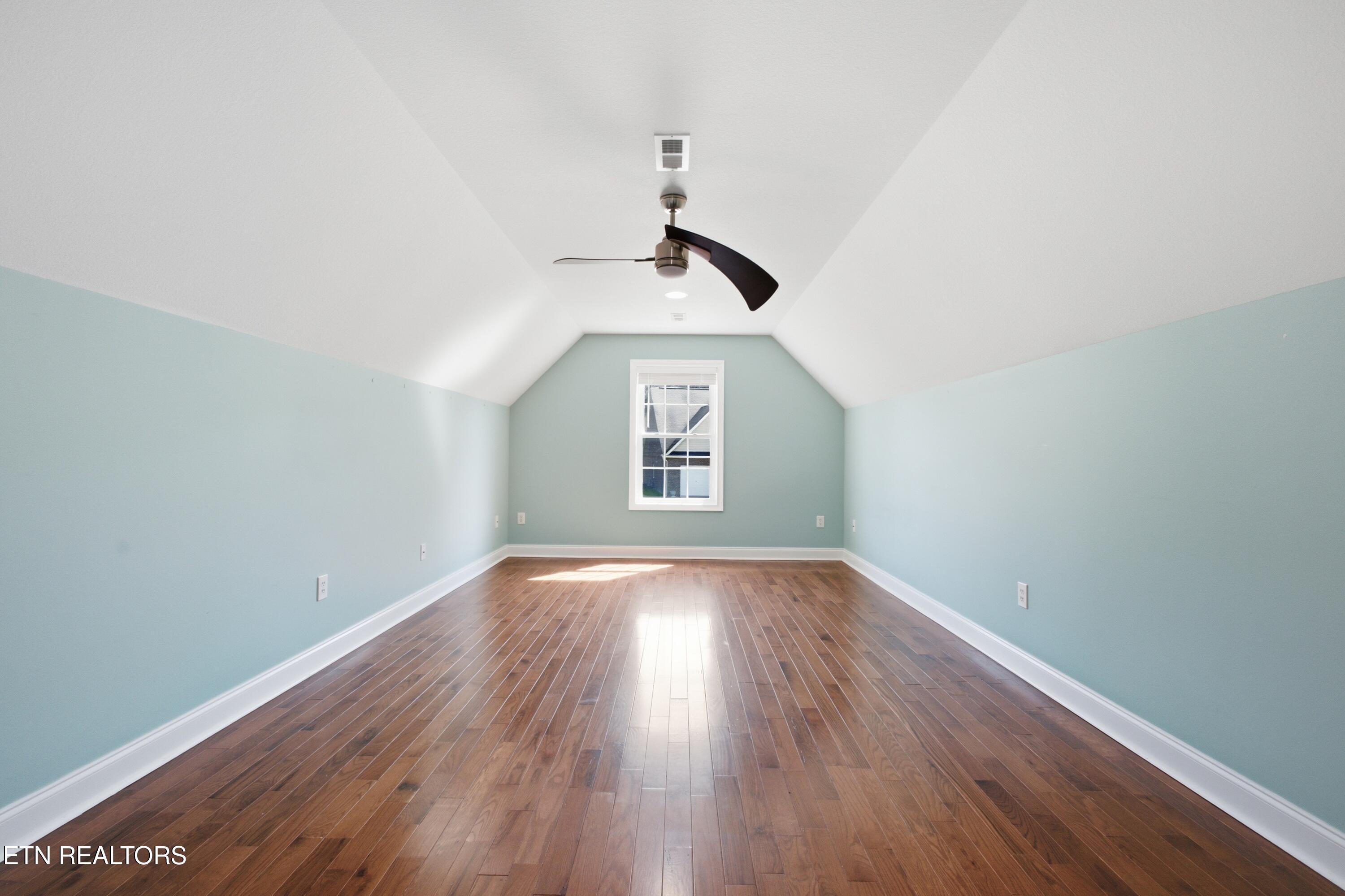 113 Meridian Way Clinton TN 37716