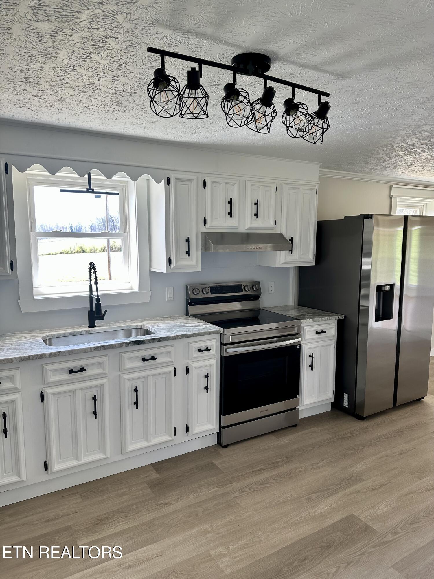 245 Happy Top Road Grandview TN 37337