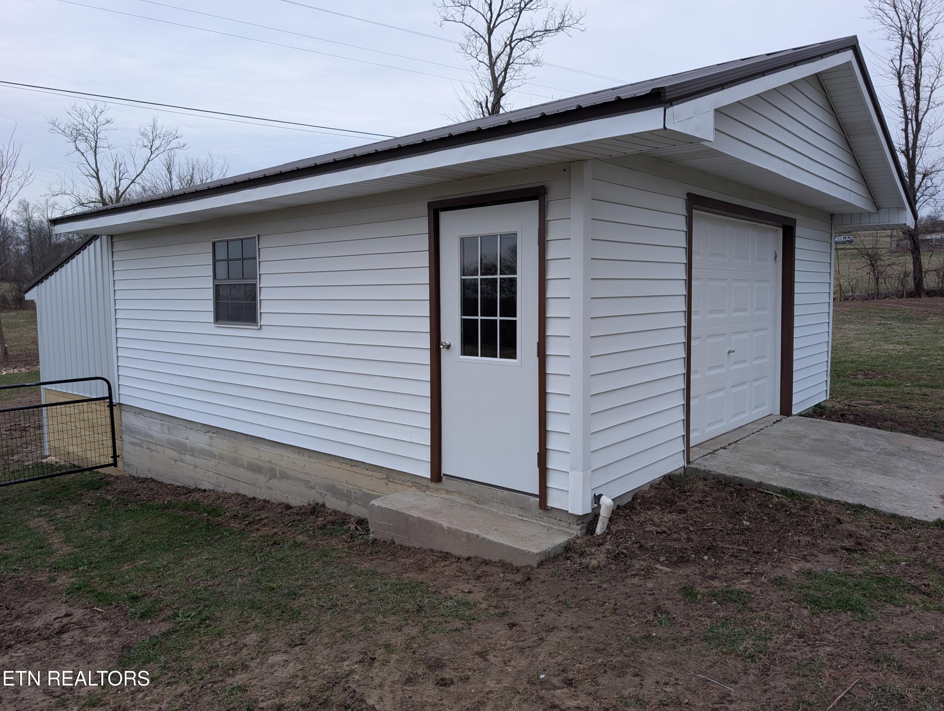 245 Happy Top Road Grandview TN 37337
