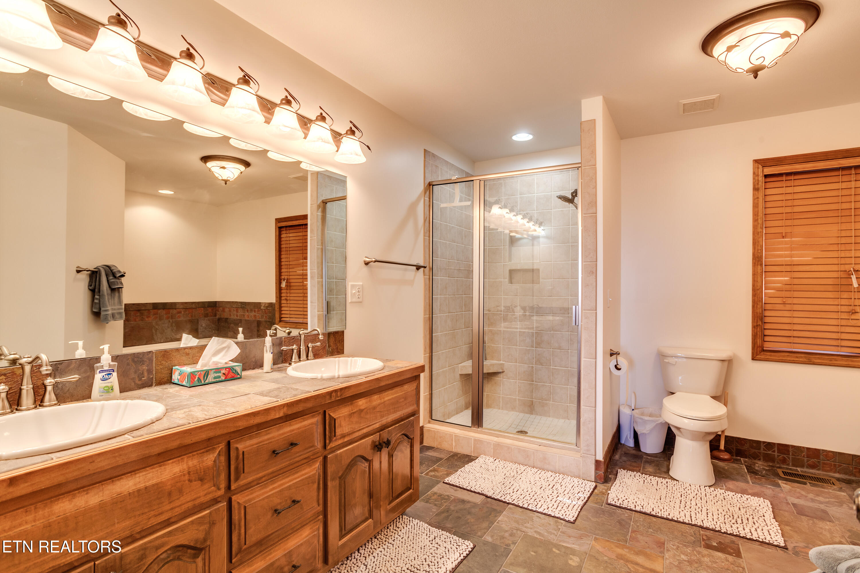 419 Larayne Hollow Road Sharps Chapel TN 37866