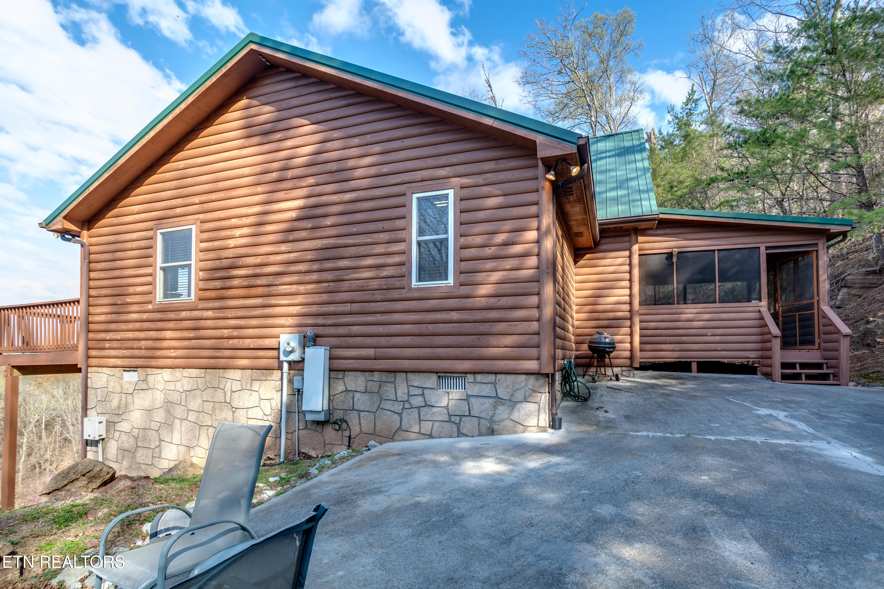 419 Larayne Hollow Road Sharps Chapel TN 37866