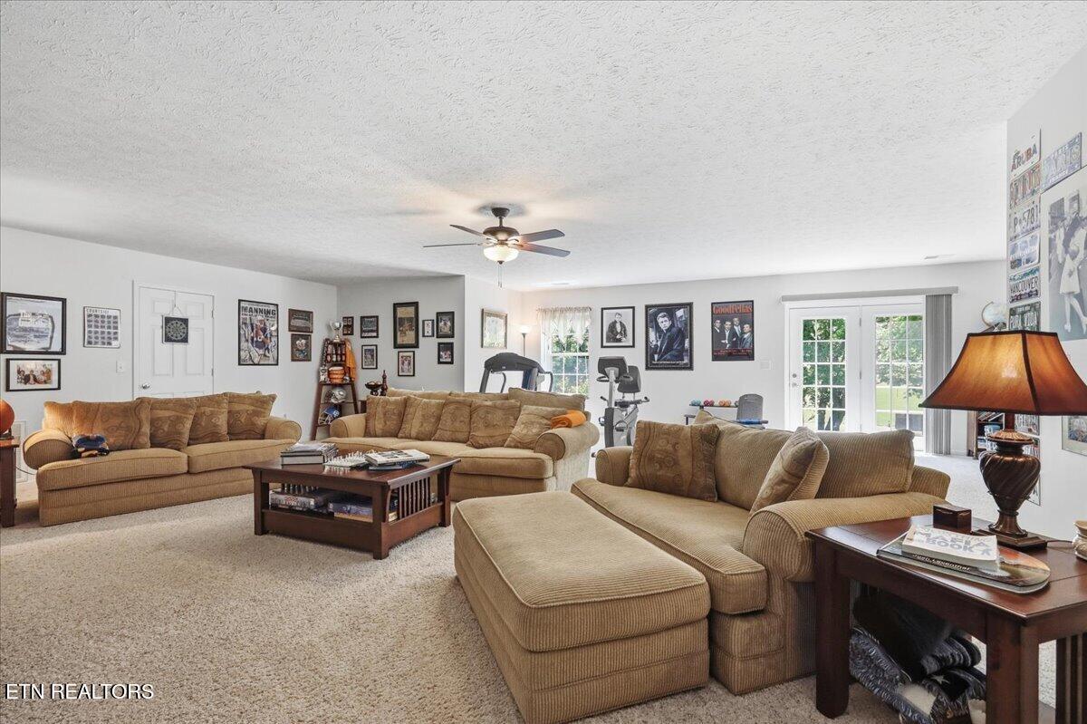 426 Plena Lane Kodak TN 37764