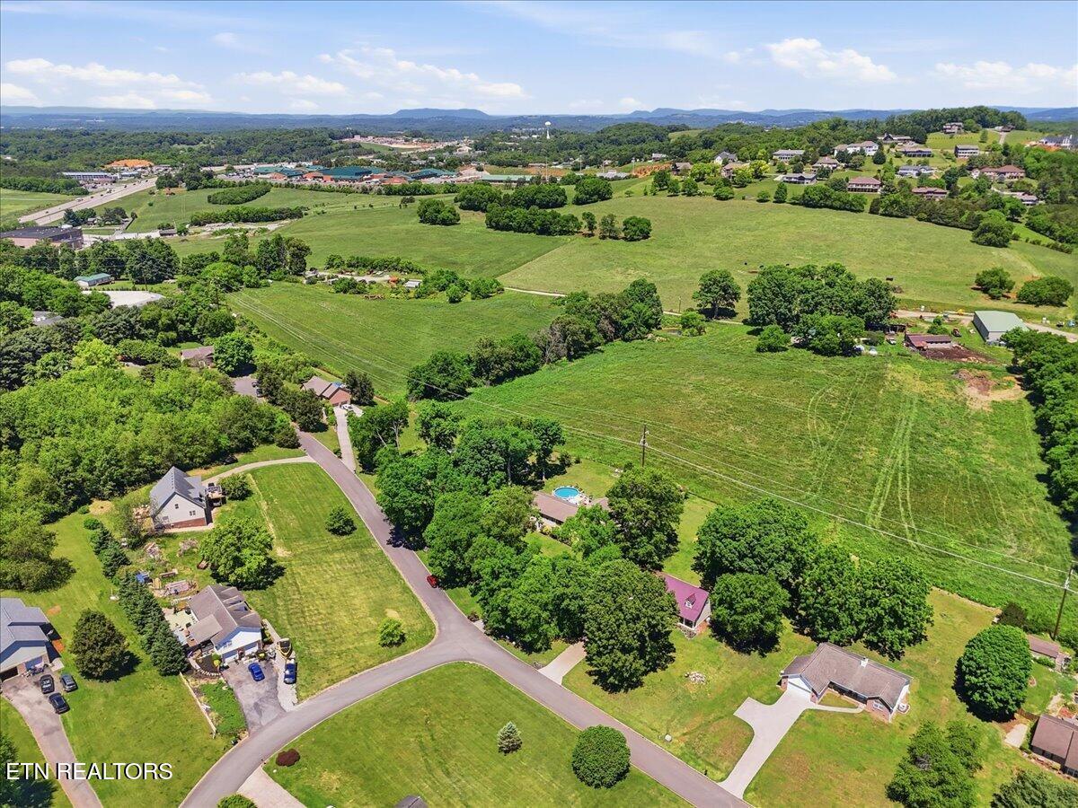 426 Plena Lane Kodak TN 37764