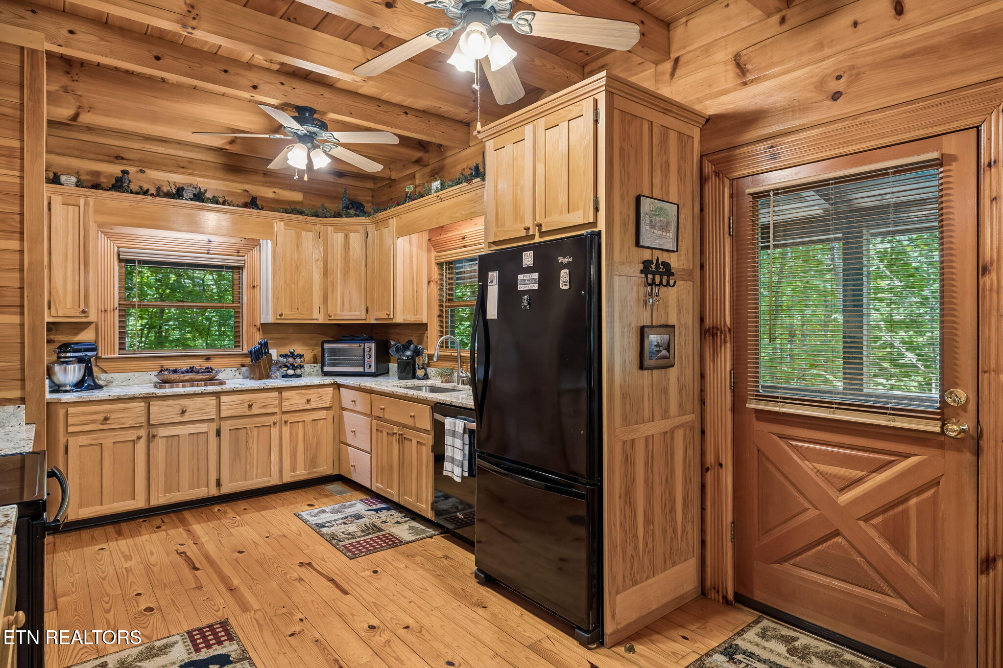340 Doe Ridge Road Oneida TN 37841