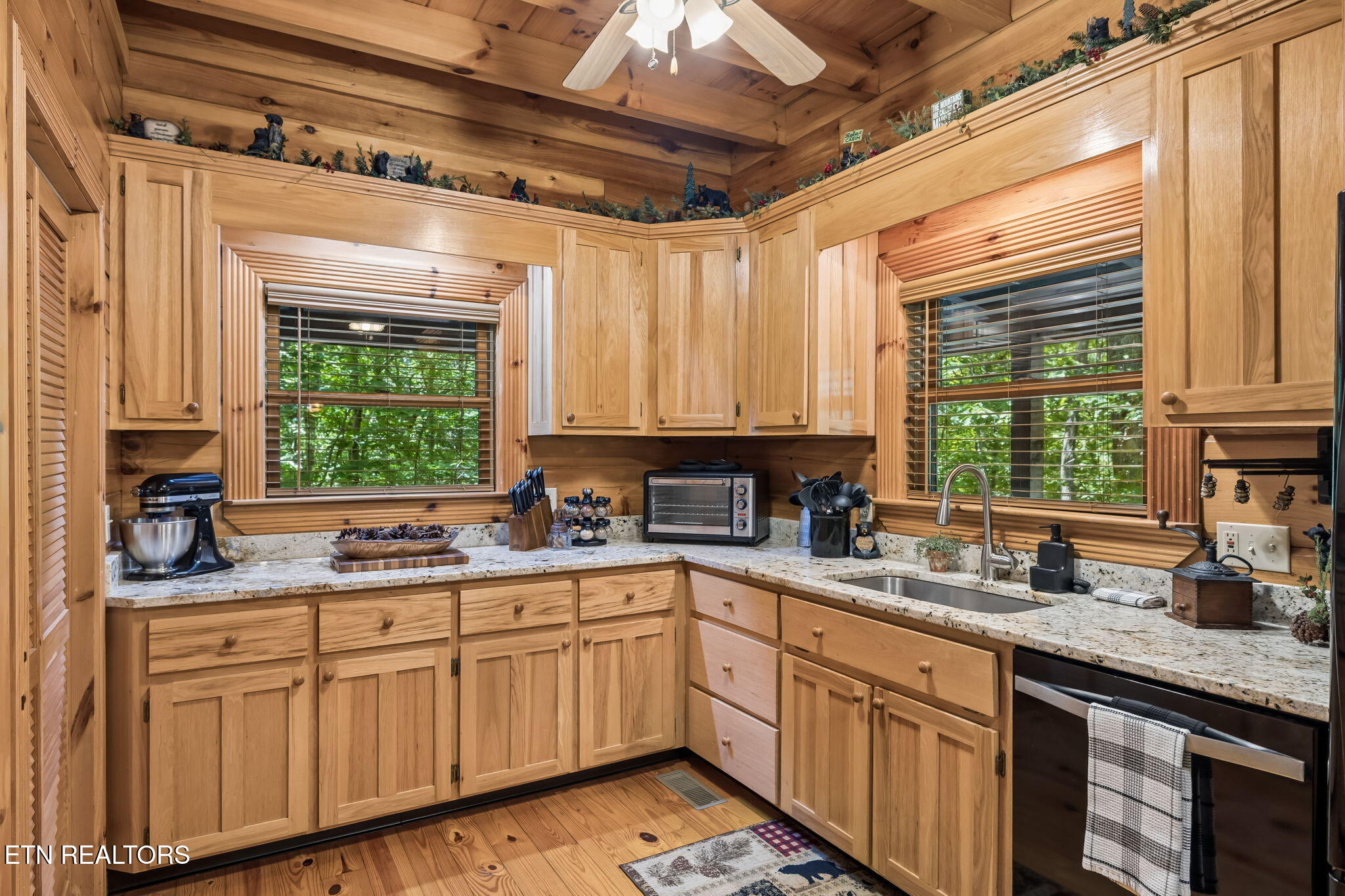 340 Doe Ridge Road Oneida TN 37841