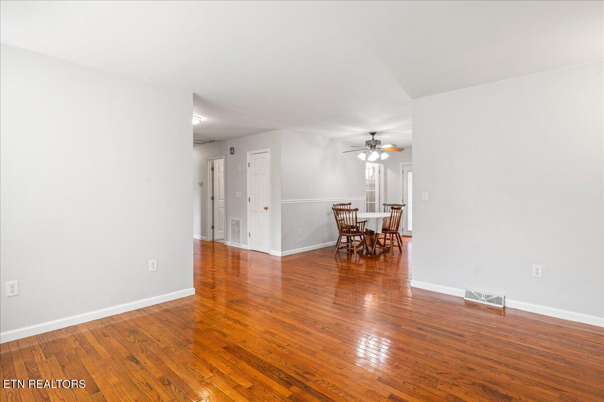 264&268 Little Cove Creek Road Caryville TN 37714