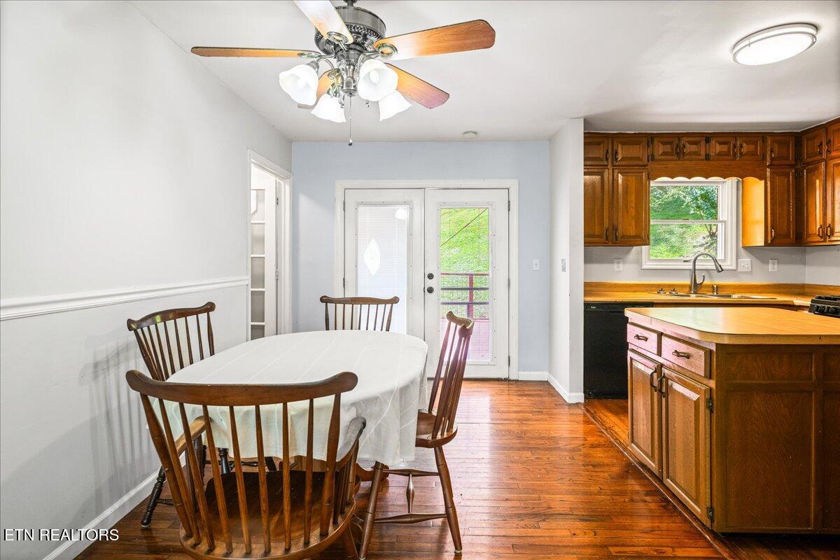 264&268 Little Cove Creek Road Caryville TN 37714