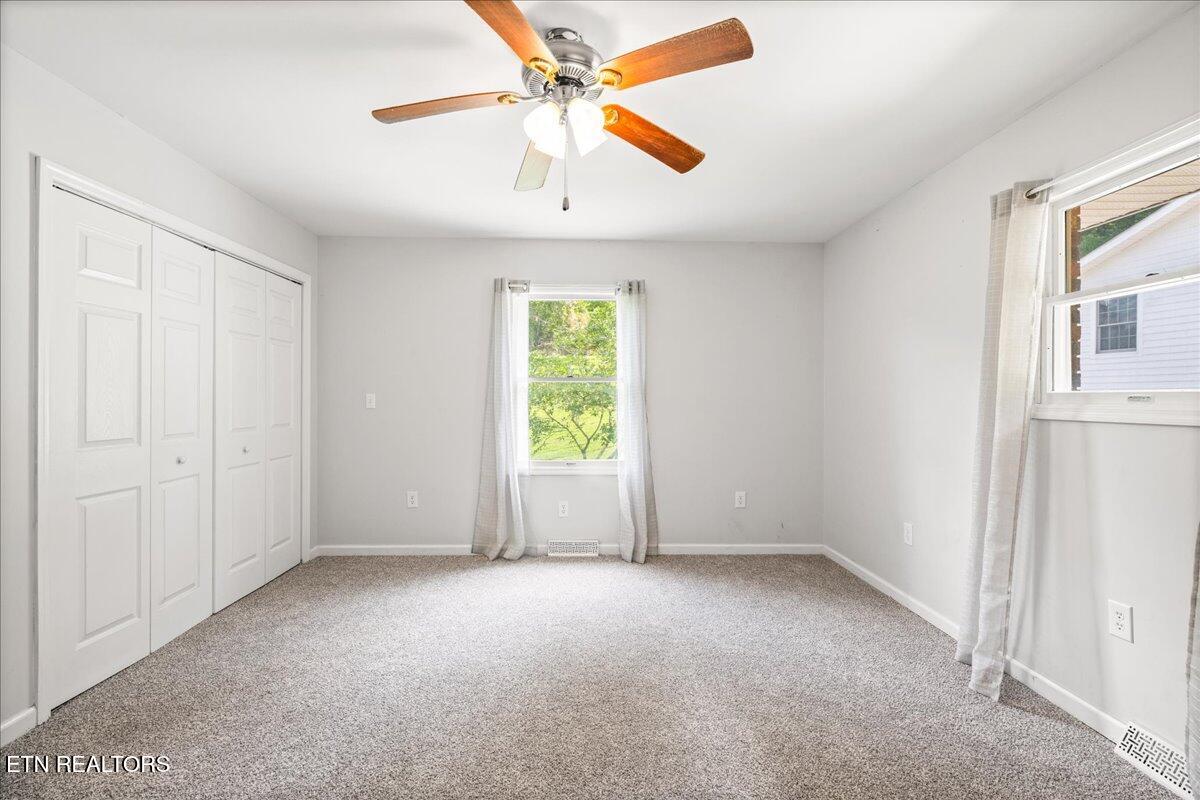 264&268 Little Cove Creek Road Caryville TN 37714