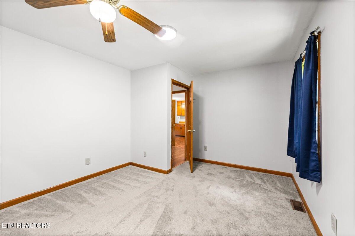 264&268 Little Cove Creek Road Caryville TN 37714