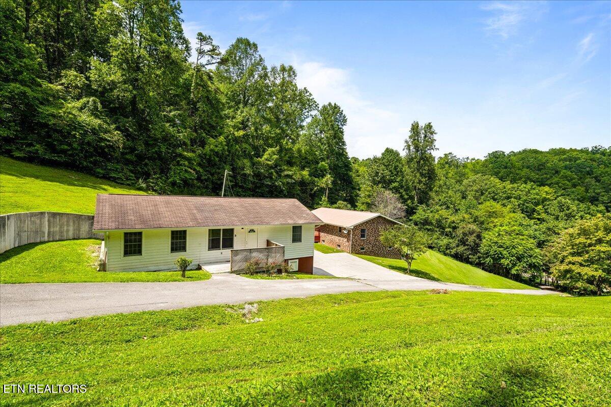 264&268 Little Cove Creek Road Caryville TN 37714