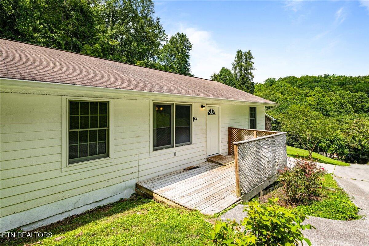 264&268 Little Cove Creek Road Caryville TN 37714