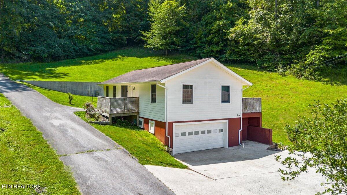 264&268 Little Cove Creek Road Caryville TN 37714