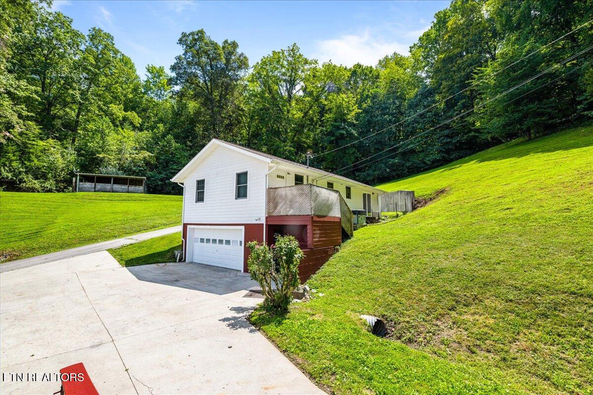 264&268 Little Cove Creek Road Caryville TN 37714