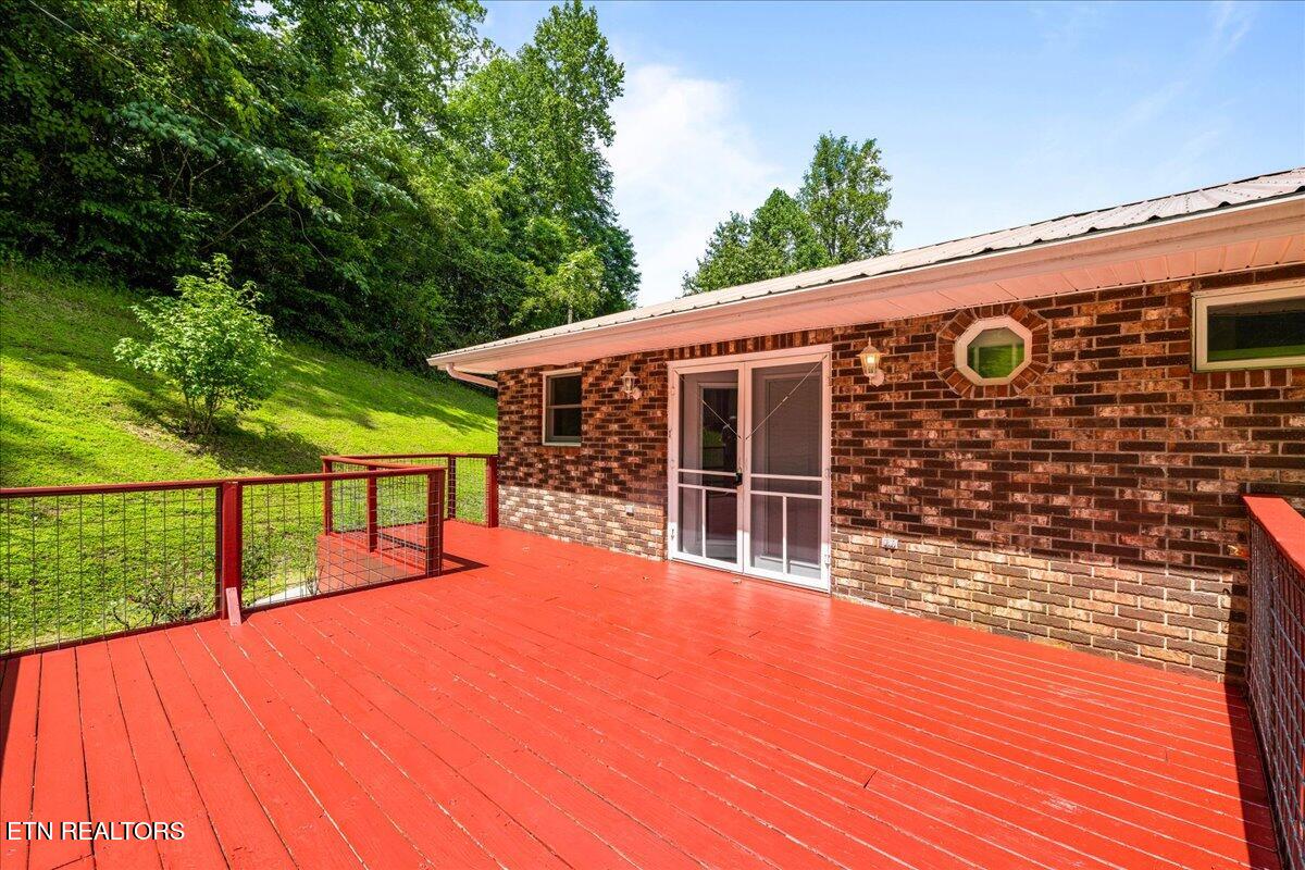 264&268 Little Cove Creek Road Caryville TN 37714