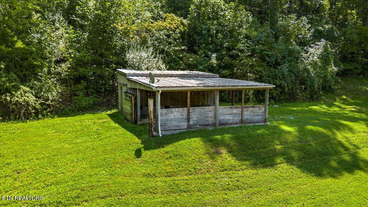 264&268 Little Cove Creek Road Caryville TN 37714