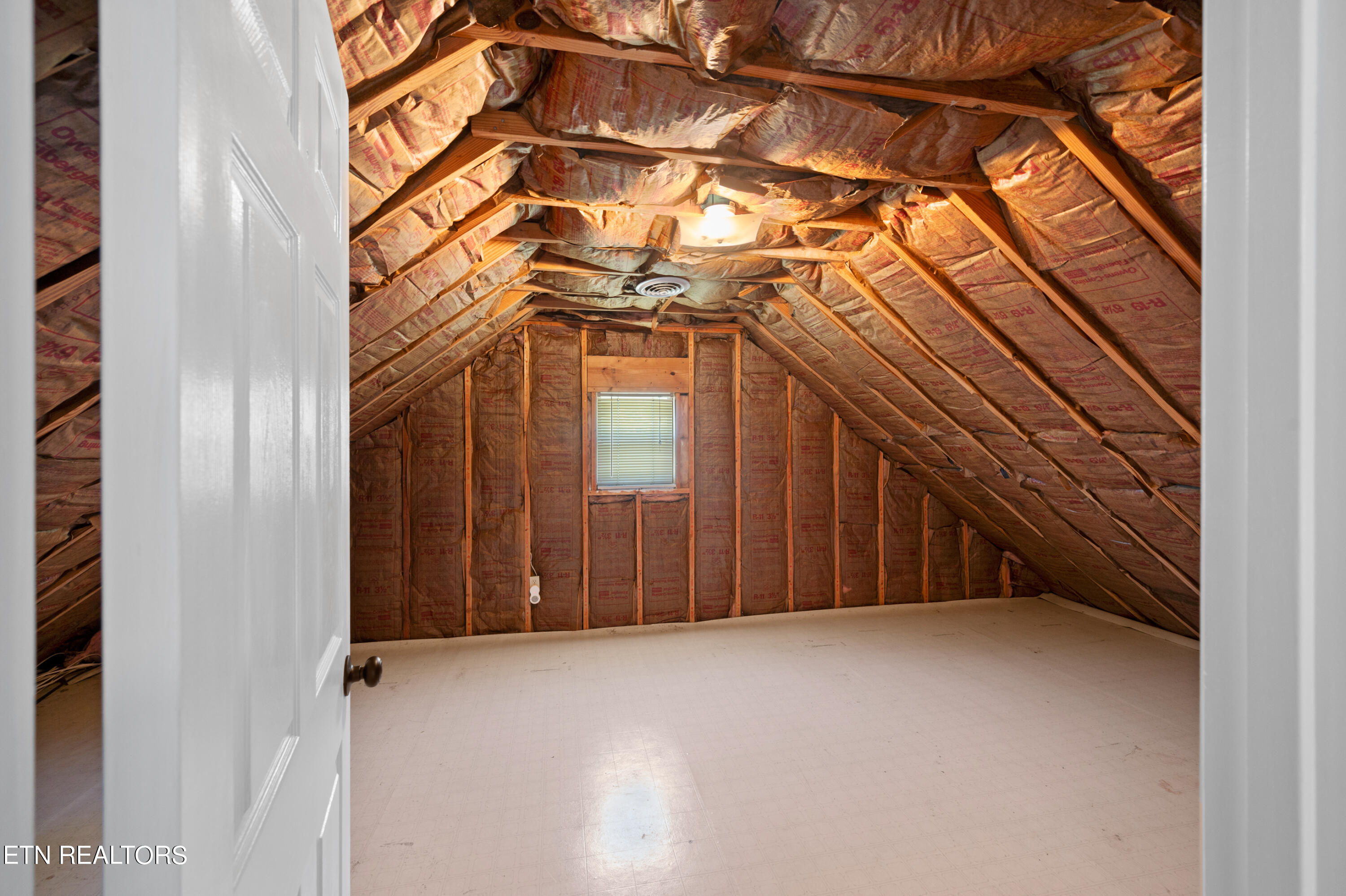 9708 Smoky Row Road Strawberry Plains TN 37871