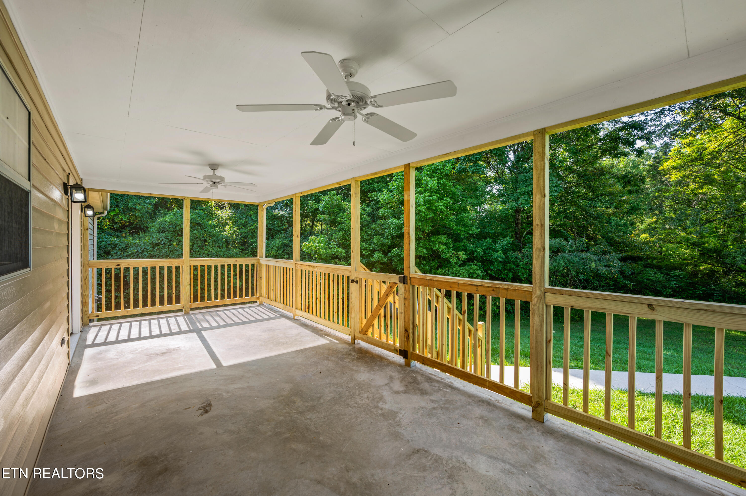 9708 Smoky Row Road Strawberry Plains TN 37871