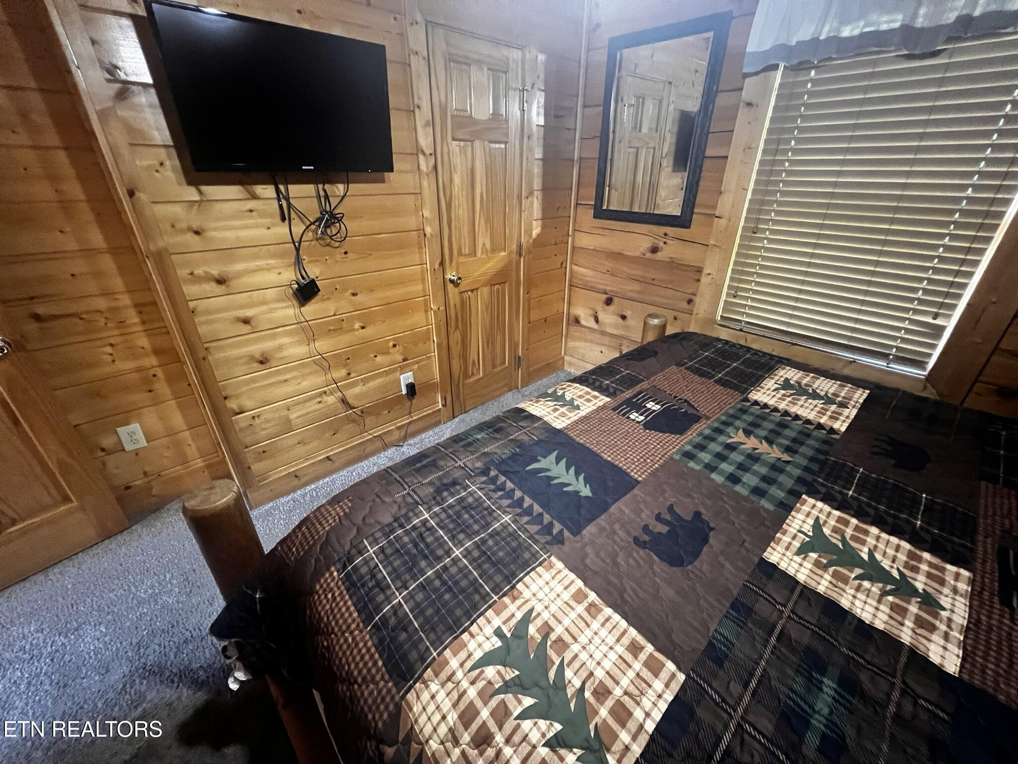 3216 White Falcon Way Pigeon Forge TN 37863