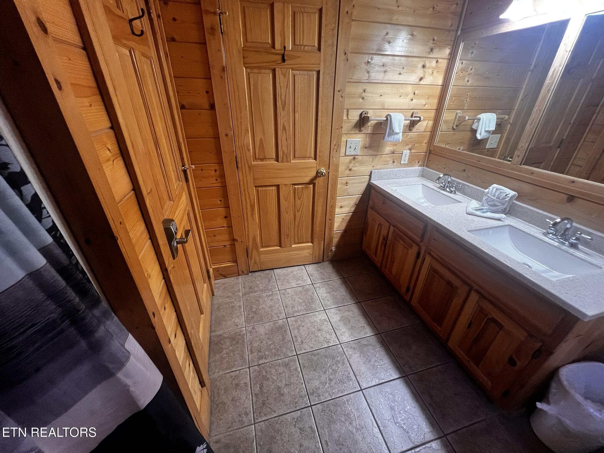 3216 White Falcon Way Pigeon Forge TN 37863