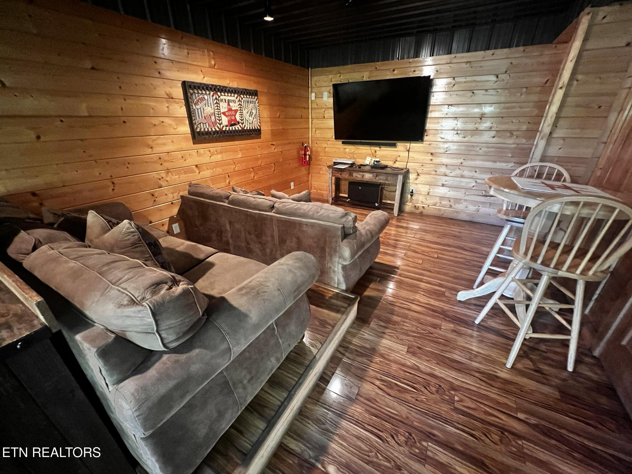 3216 White Falcon Way Pigeon Forge TN 37863