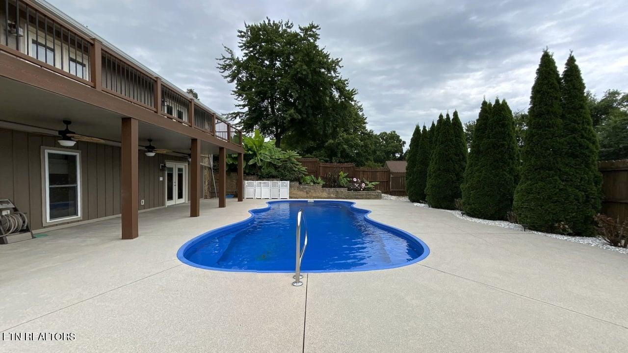 10100 El Pinar Drive Knoxville TN 37922