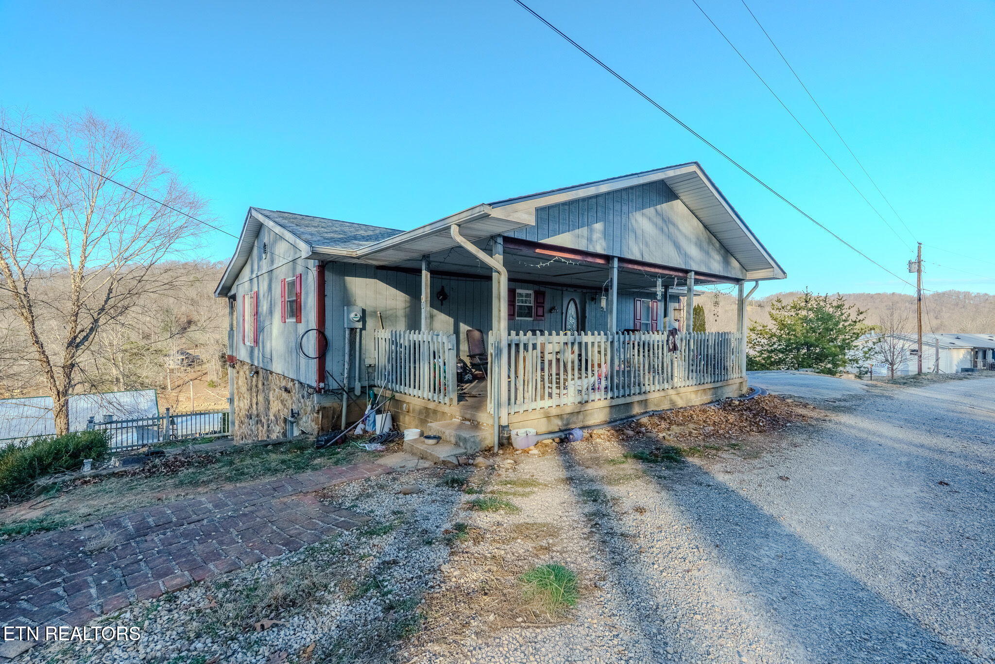 210 Last Lz Lane Speedwell TN 37870