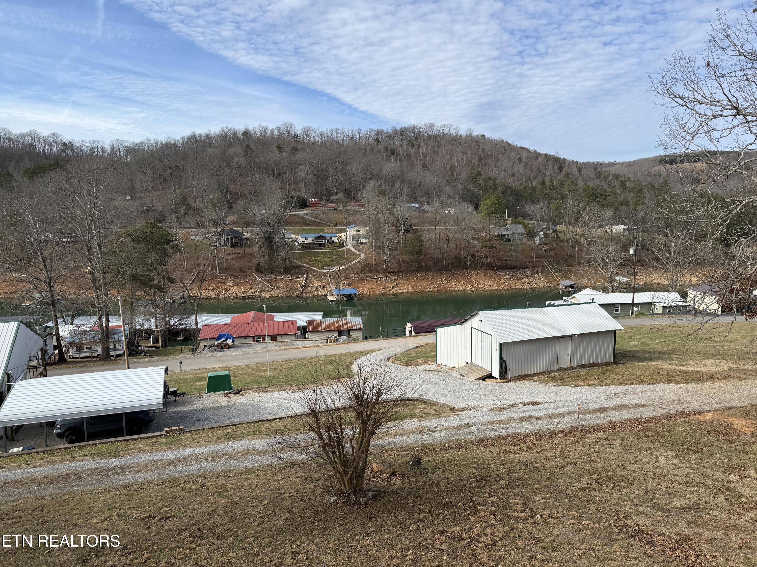 210 Last Lz Lane Speedwell TN 37870