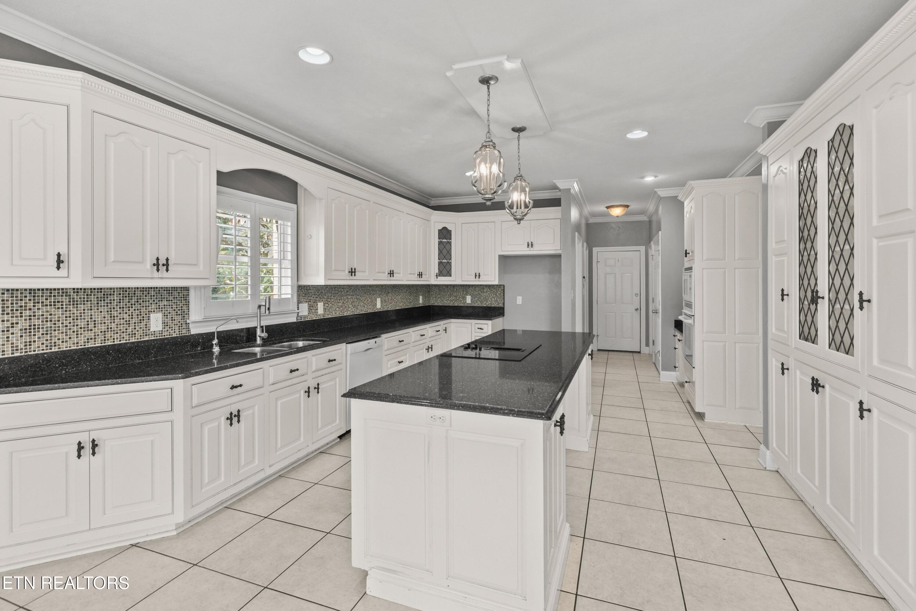 1075 St Ives Court Morristown TN 37814
