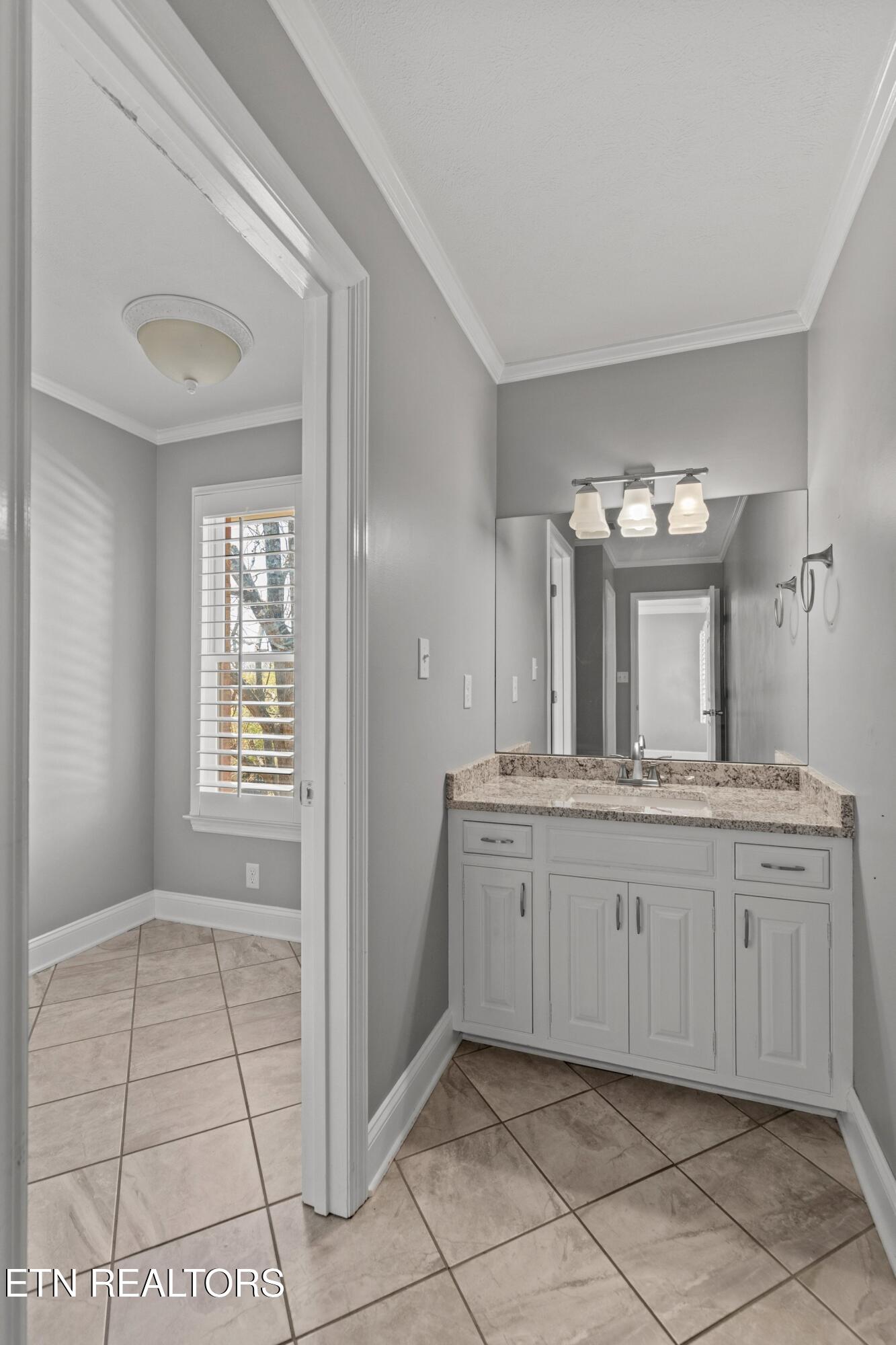 1075 St Ives Court Morristown TN 37814
