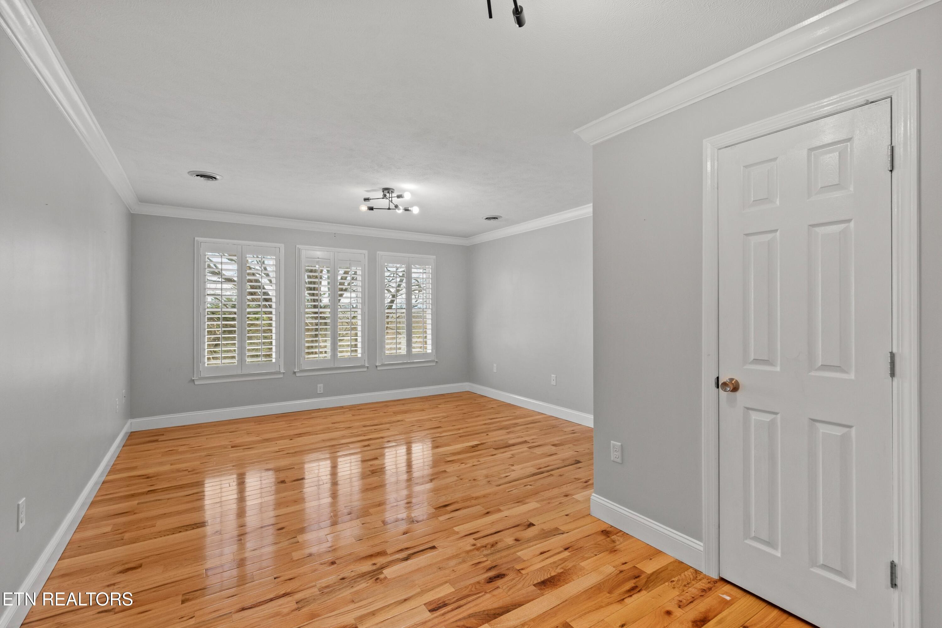 1075 St Ives Court Morristown TN 37814