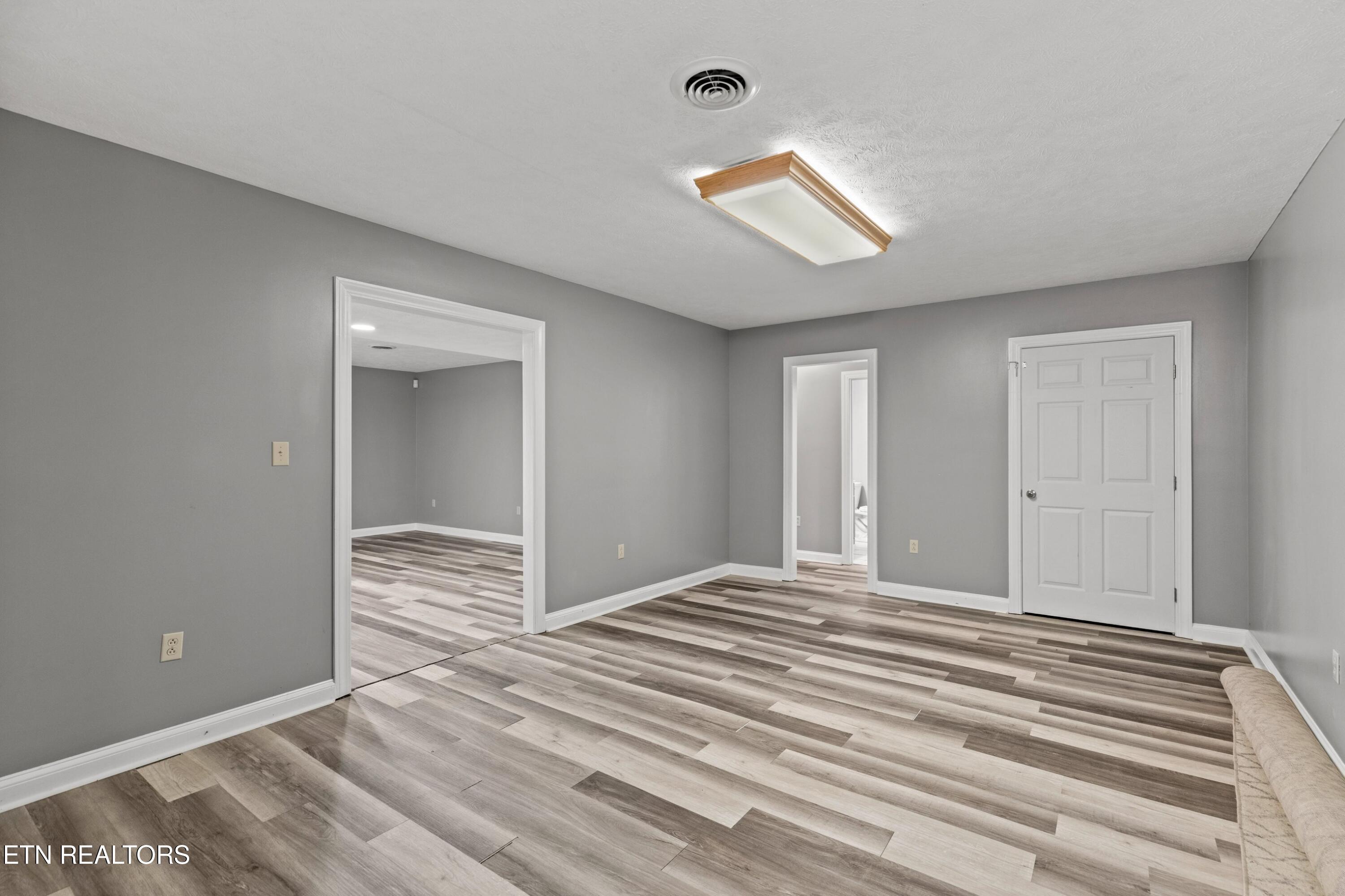 1075 St Ives Court Morristown TN 37814