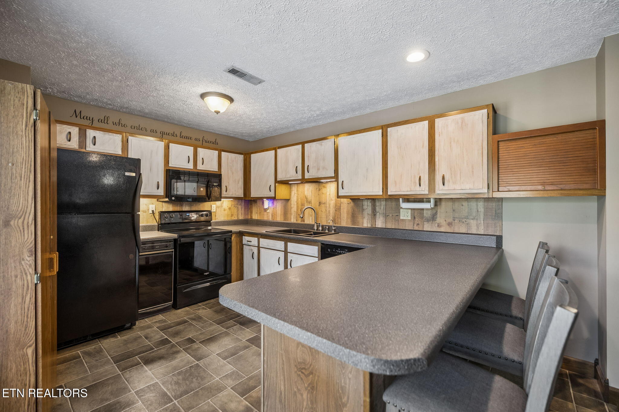 6911 Sevierville Pike Knoxville TN 37920