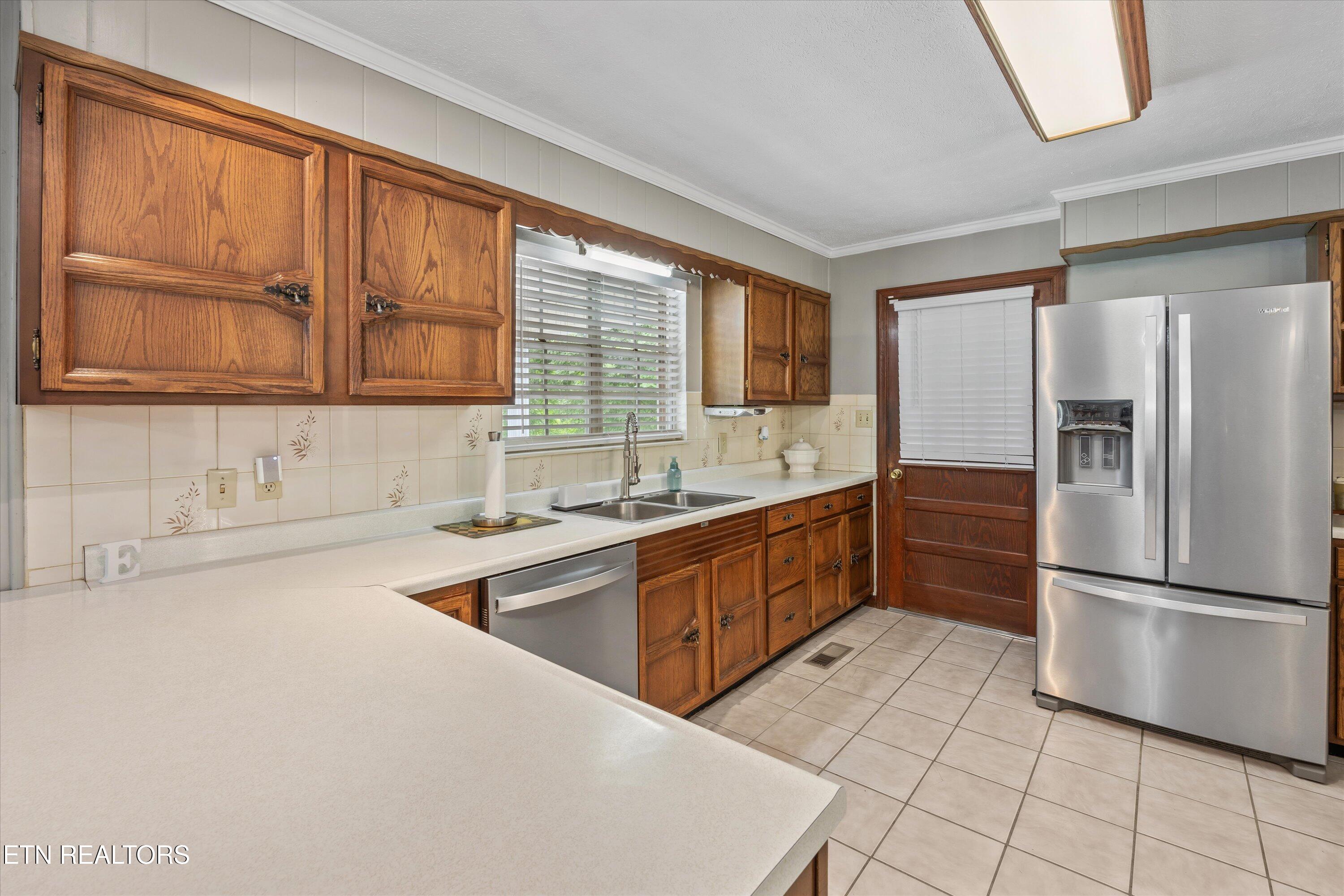 8028 Oak Ridge Highway Knoxville TN 37931