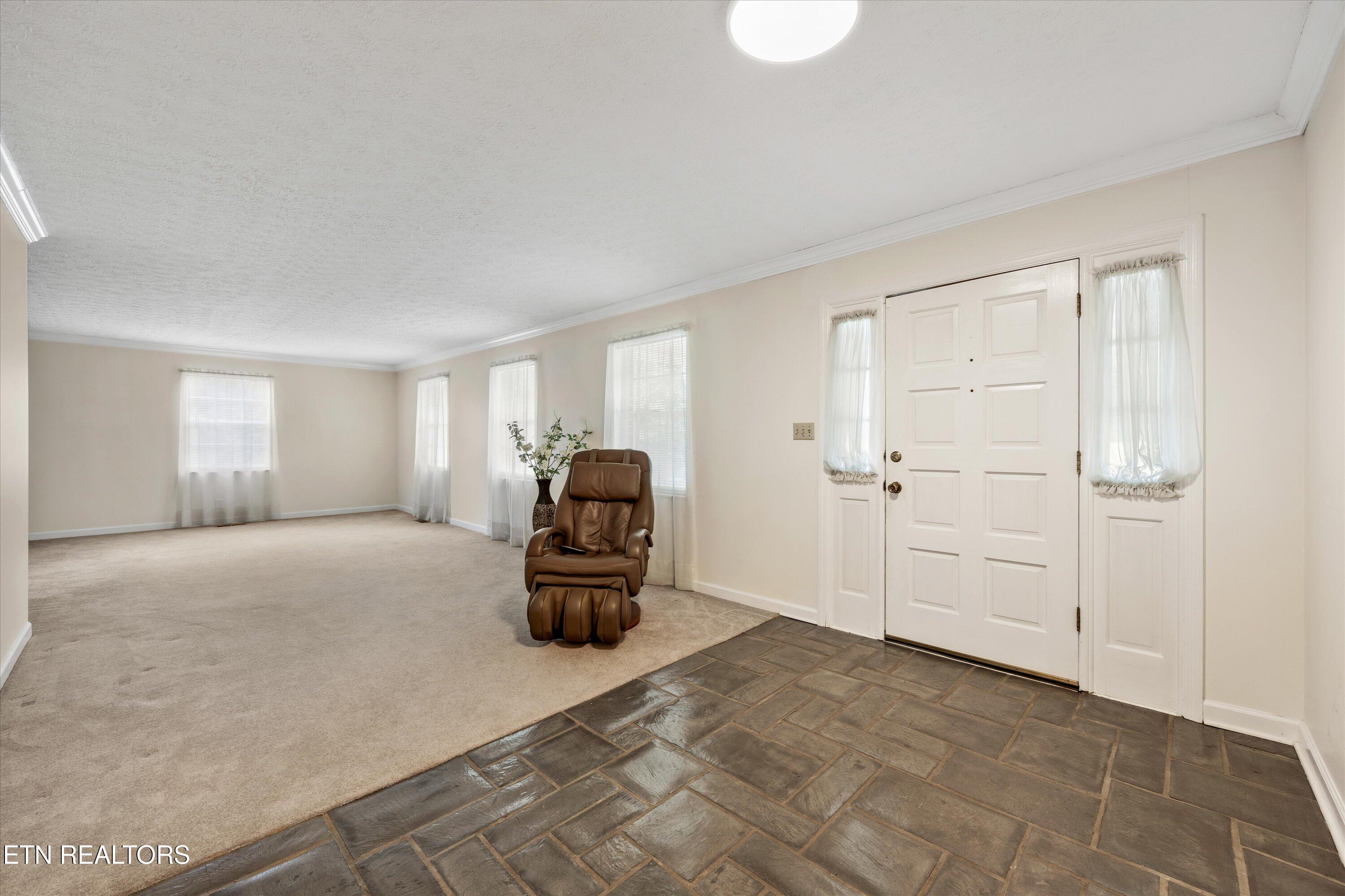 8028 Oak Ridge Highway Knoxville TN 37931