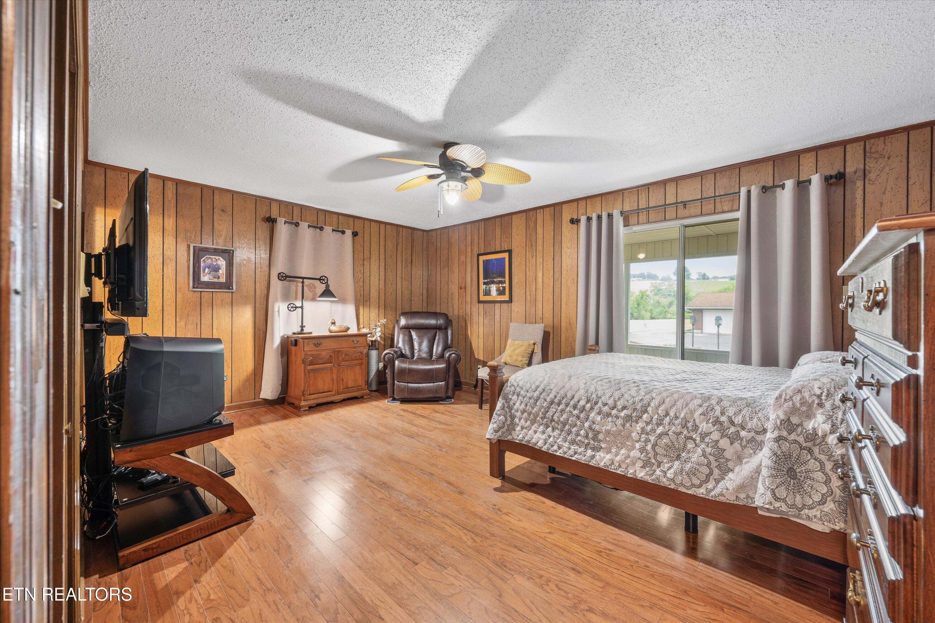 8028 Oak Ridge Highway Knoxville TN 37931