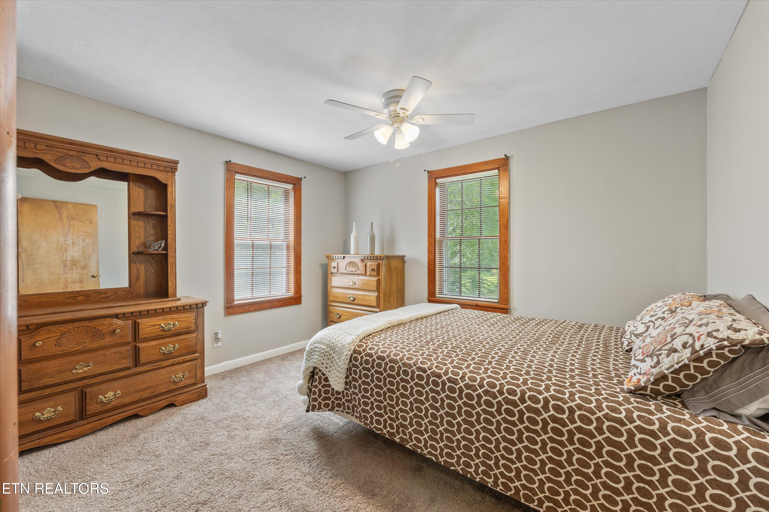 8028 Oak Ridge Highway Knoxville TN 37931