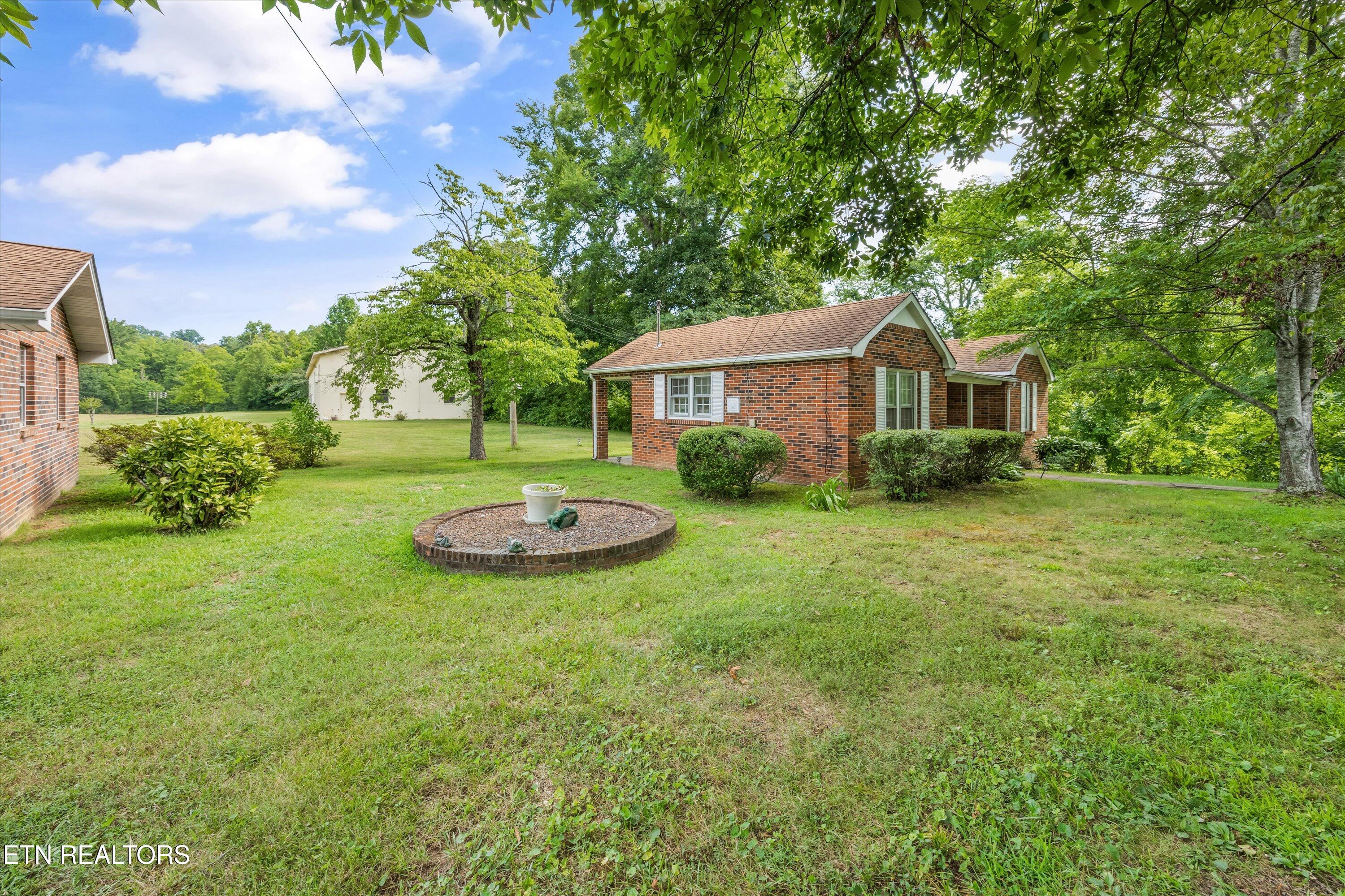 8028 Oak Ridge Highway Knoxville TN 37931