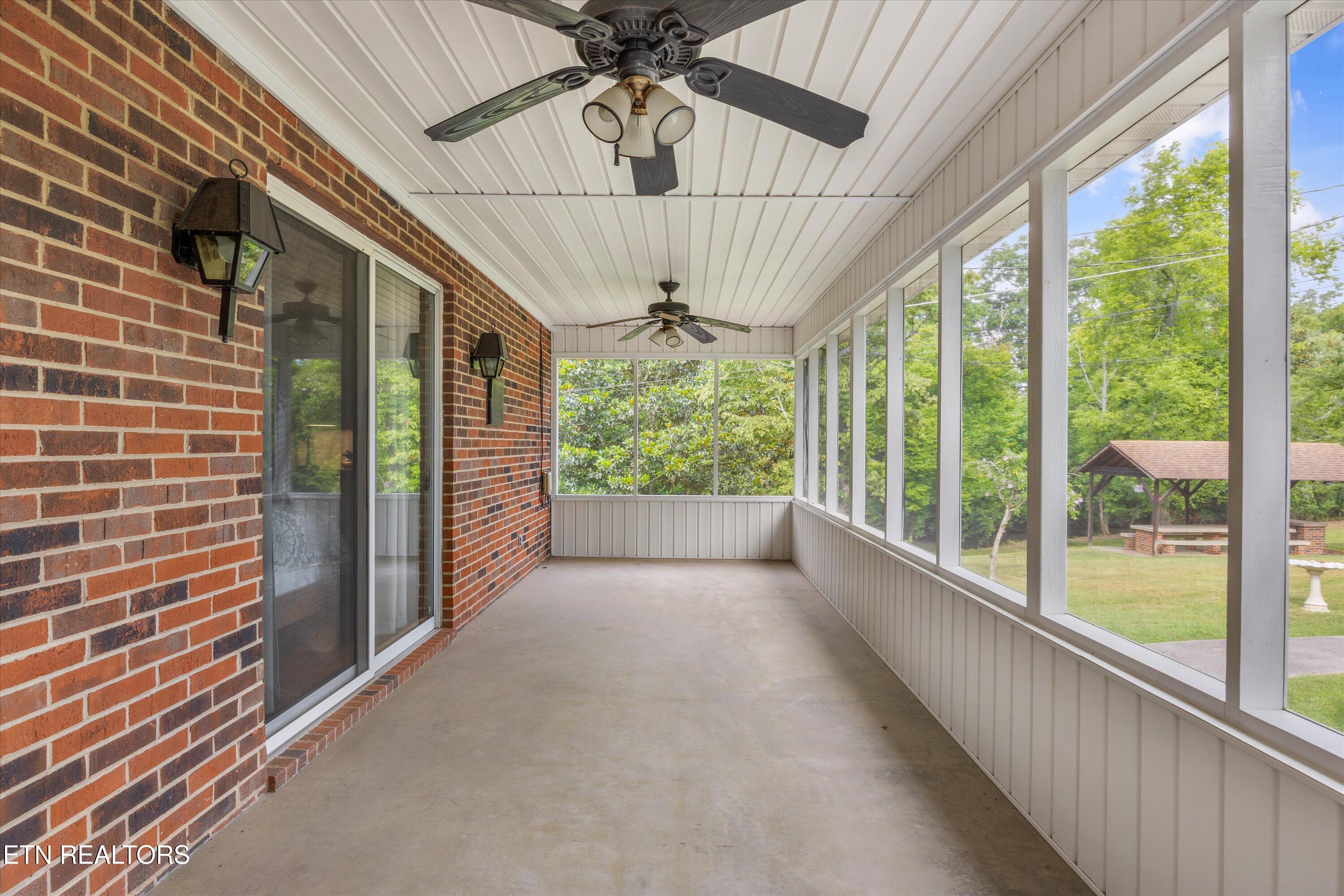 8028 Oak Ridge Highway Knoxville TN 37931