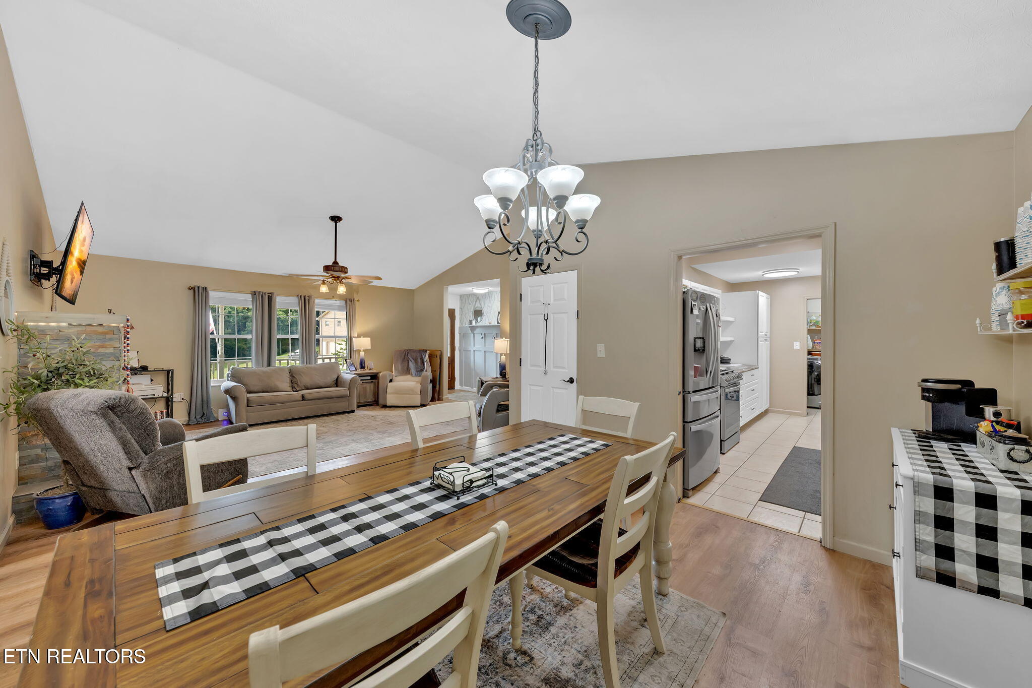 3721 Meadowland Drive Morristown TN 37814