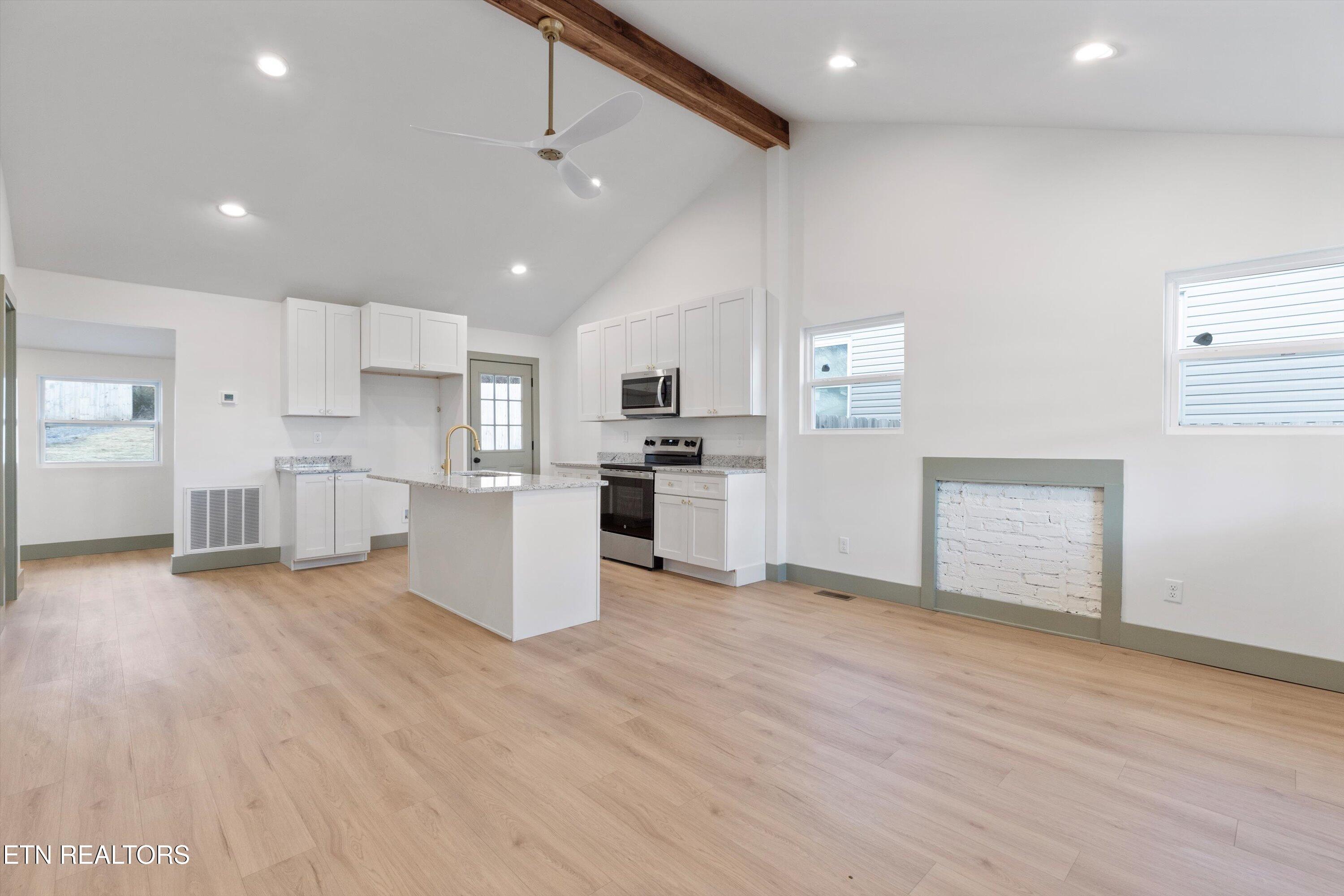 2325 E Glenwood Avenue Knoxville TN 37917