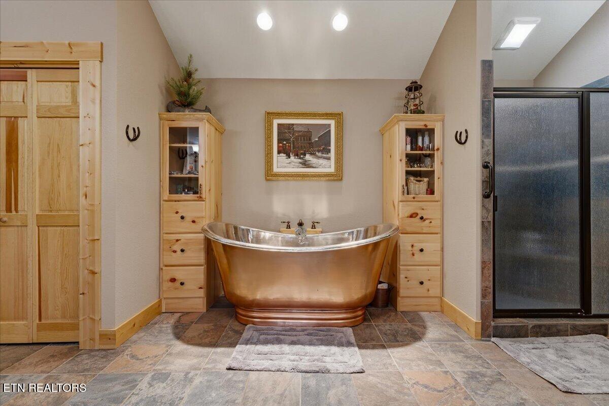 2732 Cayanne Road Cosby TN 37722