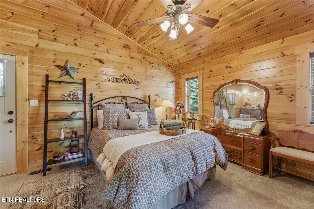 2732 Cayanne Road Cosby TN 37722