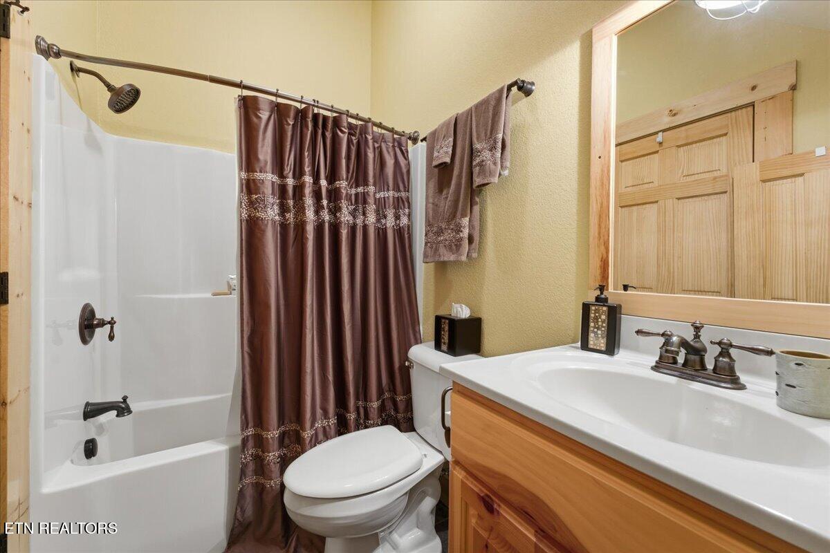 2732 Cayanne Road Cosby TN 37722