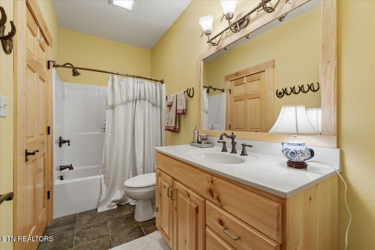 2732 Cayanne Road Cosby TN 37722