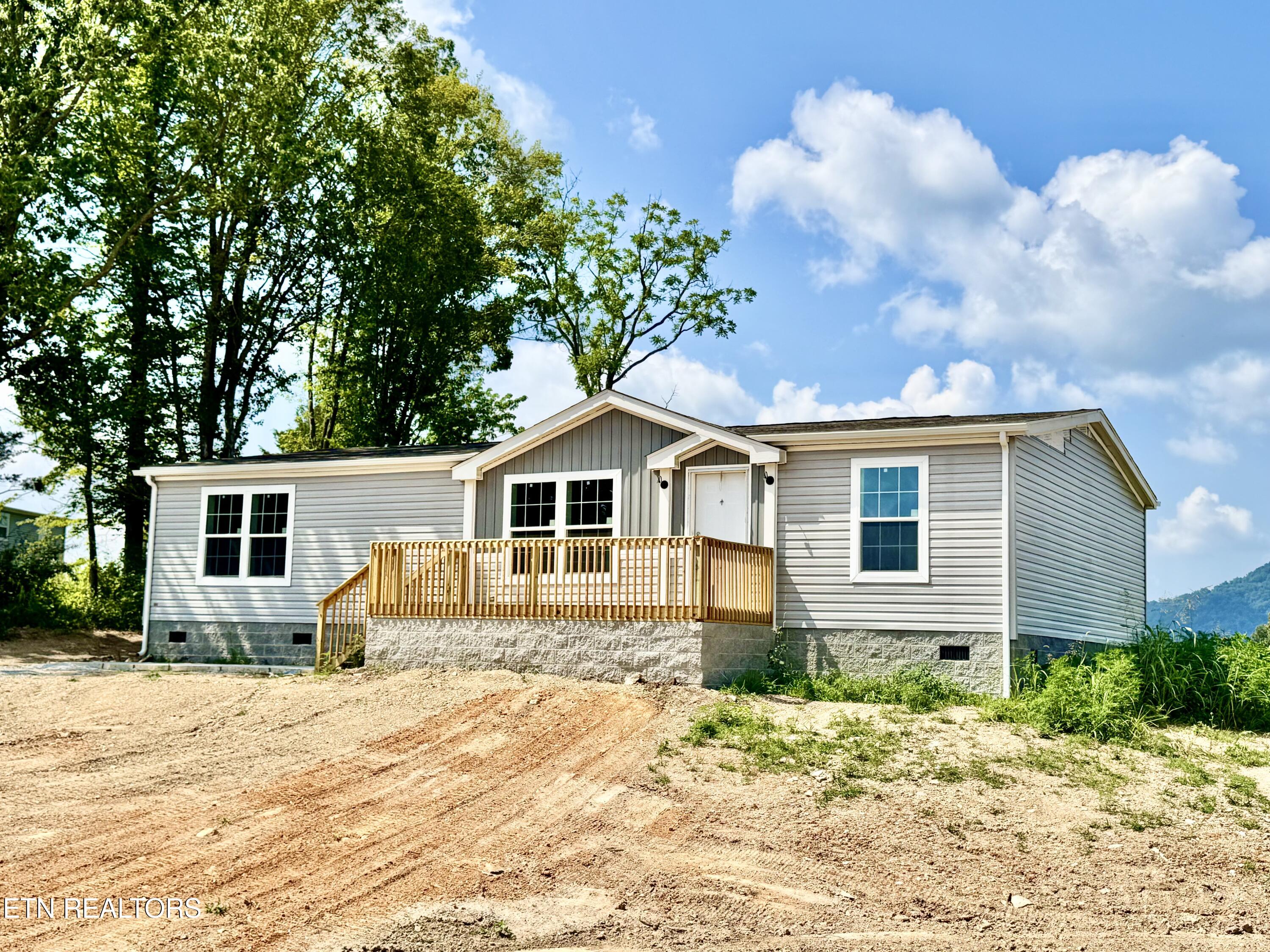 307 Perkey Way New Tazewell TN 37825